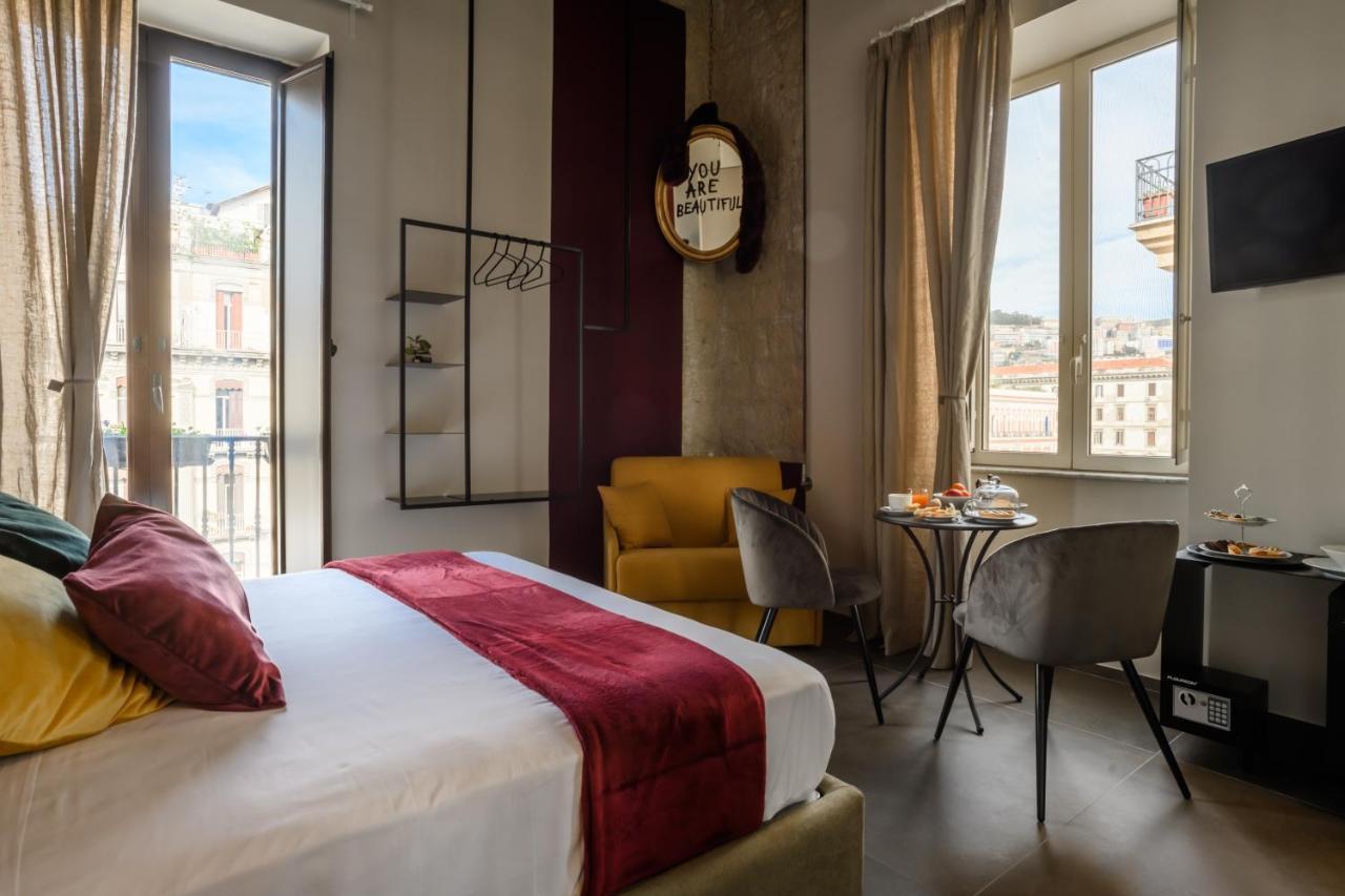 Mastropasqua Bb Bed & Breakfast เนเปิลส์ ภายนอก รูปภาพ