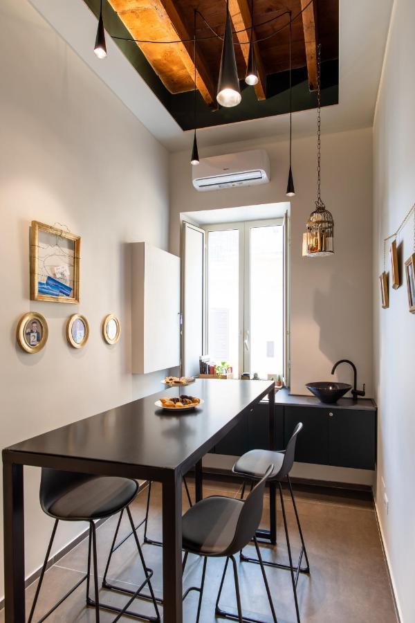 Mastropasqua Bb Bed & Breakfast เนเปิลส์ ภายนอก รูปภาพ