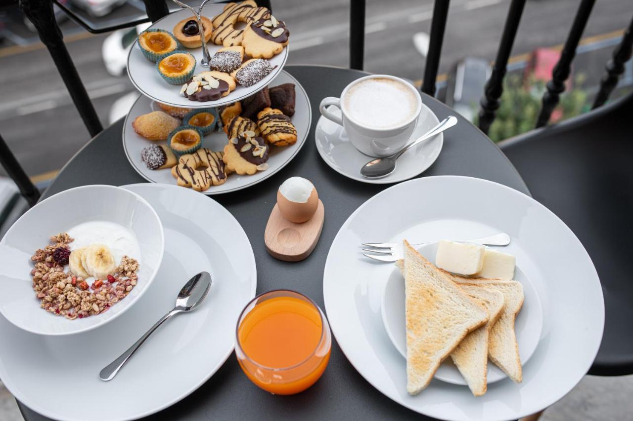 Mastropasqua Bb Bed & Breakfast เนเปิลส์ ภายนอก รูปภาพ