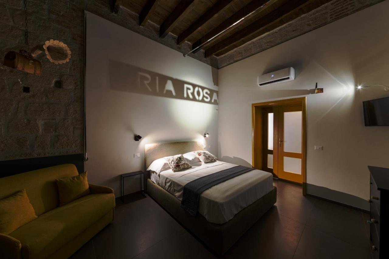 Mastropasqua Bb Bed & Breakfast เนเปิลส์ ภายนอก รูปภาพ