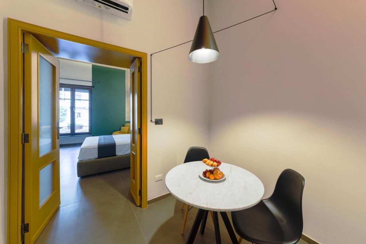 Mastropasqua Bb Bed & Breakfast เนเปิลส์ ภายนอก รูปภาพ